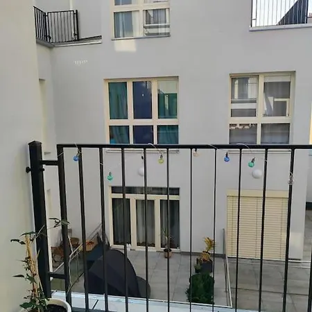 Appartement Studio With Balcony In Vinohrady